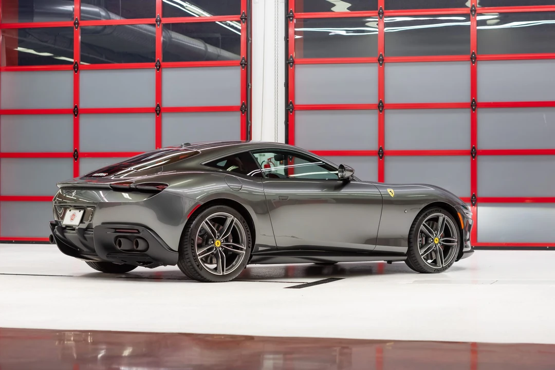 2021 Ferrari Roma - Image 7 of 31