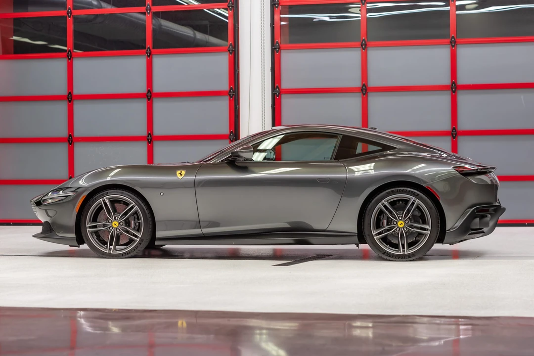 2021 Ferrari Roma - Image 11 of 31