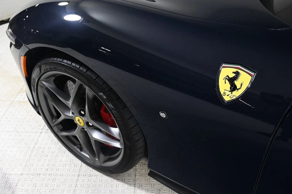 2021 Ferrari Roma - Image 29 of 31