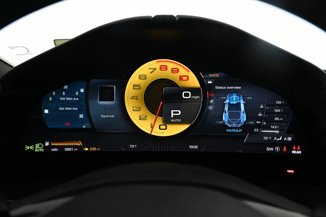 2021 Ferrari Roma - Image 14 of 31