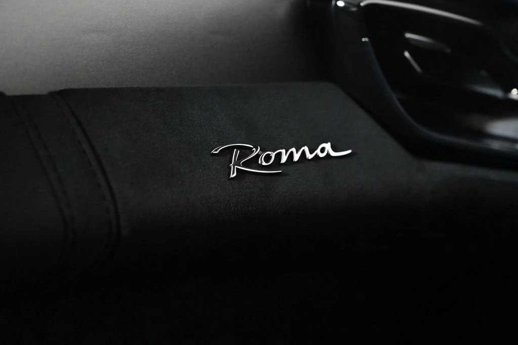 2021 Ferrari Roma - Image 26 of 31