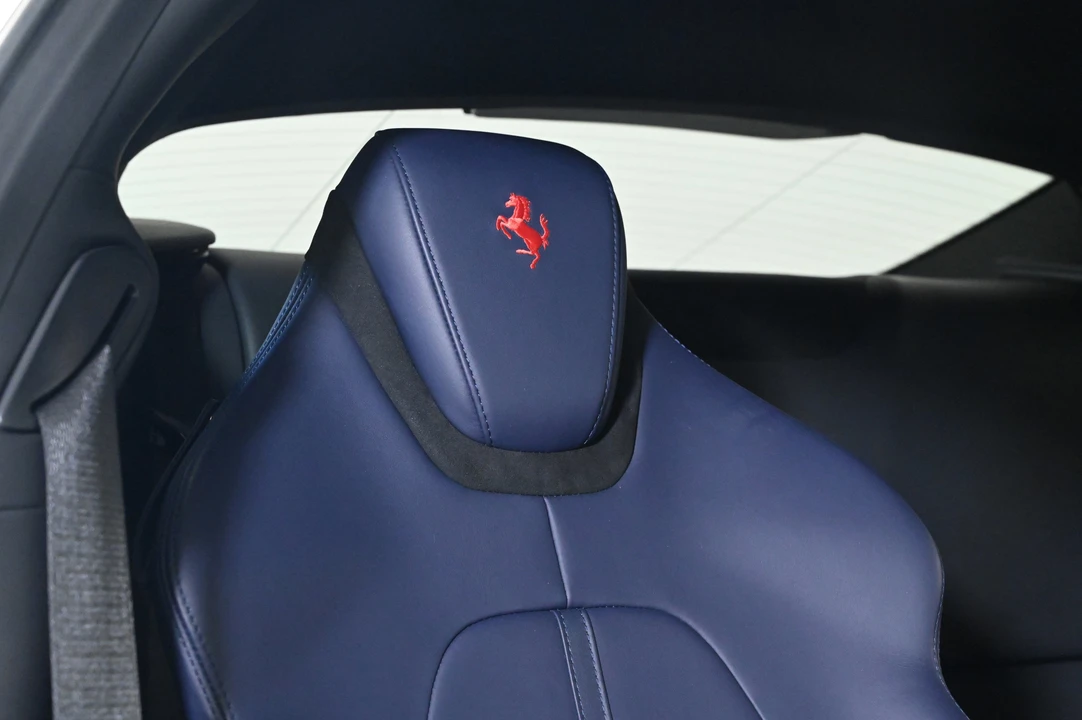 2021 Ferrari Roma - Image 22 of 31