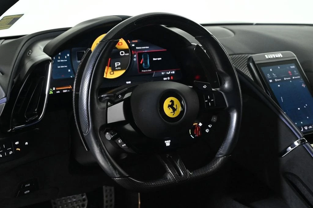 2021 Ferrari Roma - Image 12 of 31