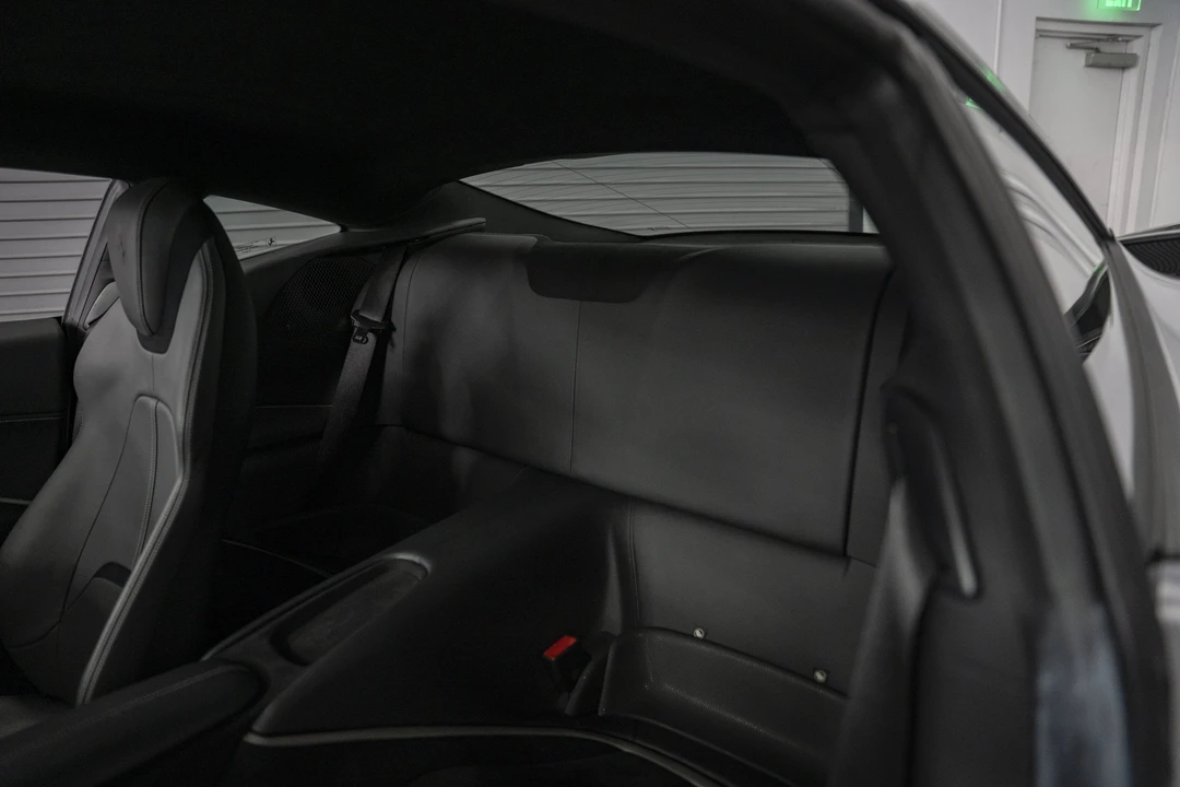 2021 Ferrari Roma - Image 24 of 31