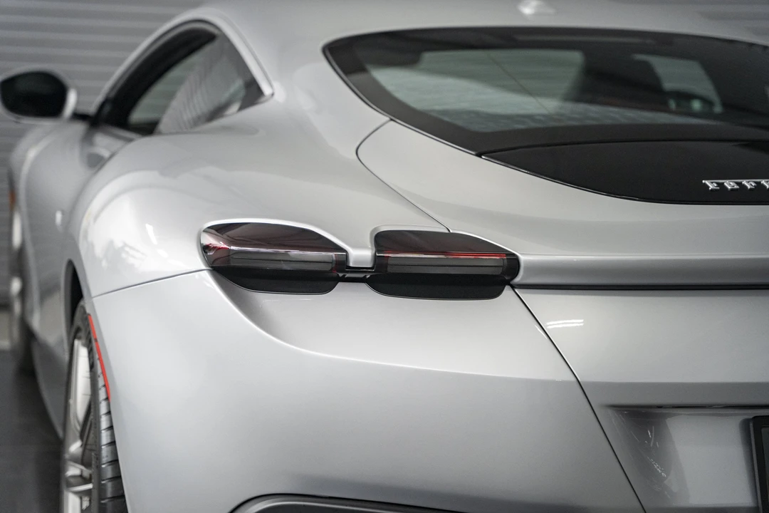 2021 Ferrari Roma - Image 11 of 31
