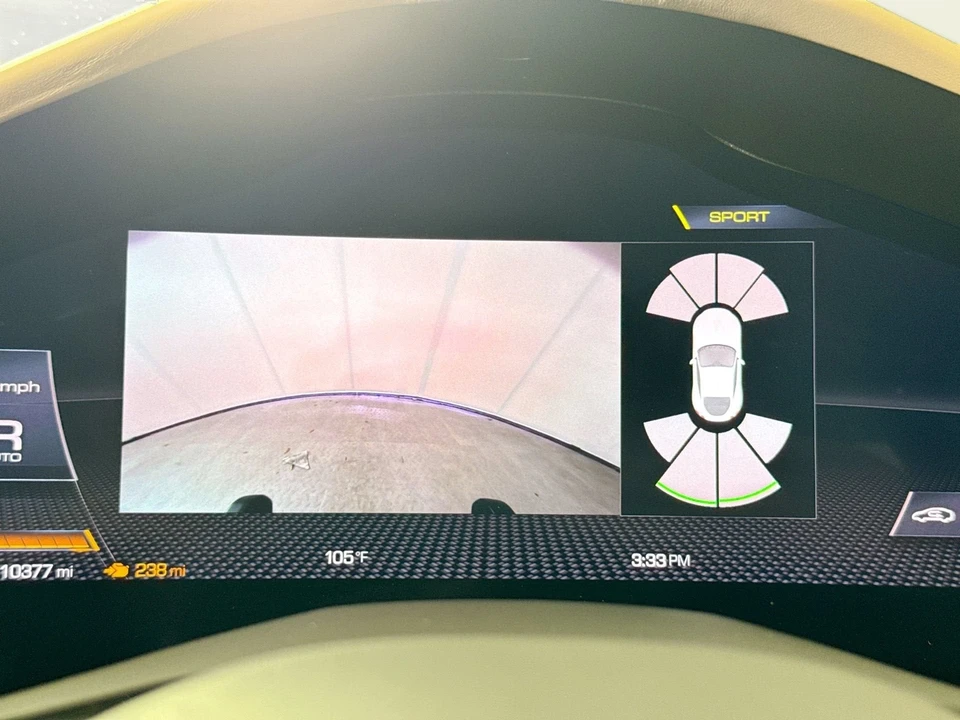2021 Ferrari Roma - Image 14 of 31