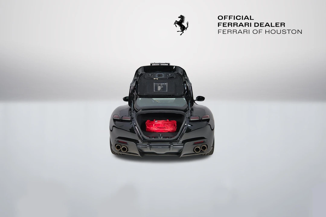 2021 Ferrari Roma - Image 27 of 31