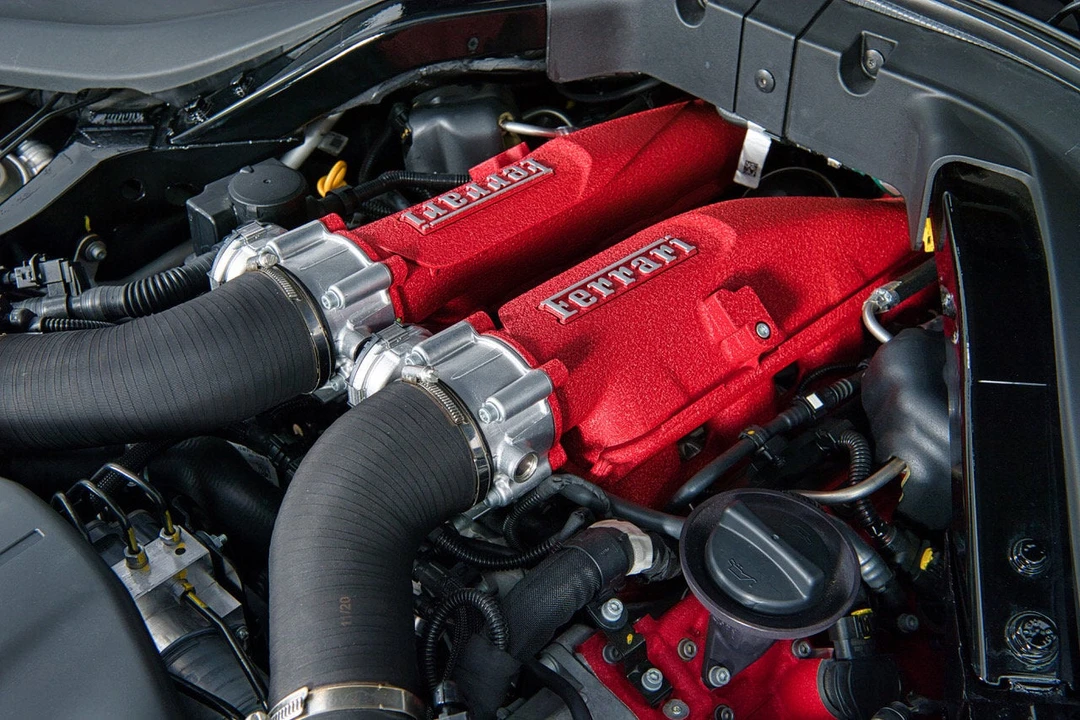 2021 Ferrari Roma - Image 25 of 31