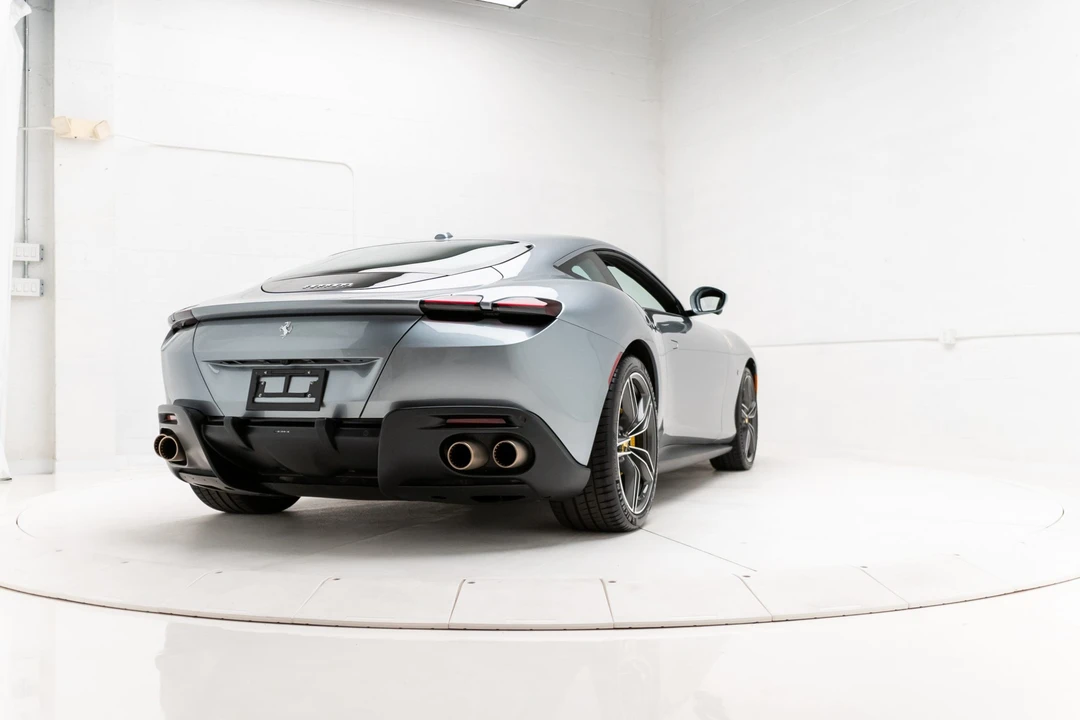 2021 Ferrari Roma - Image 11 of 31
