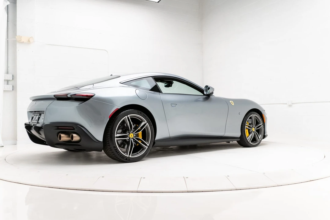 2021 Ferrari Roma - Image 13 of 31