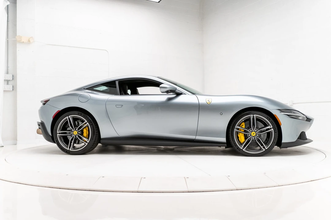 2021 Ferrari Roma - Image 16 of 31