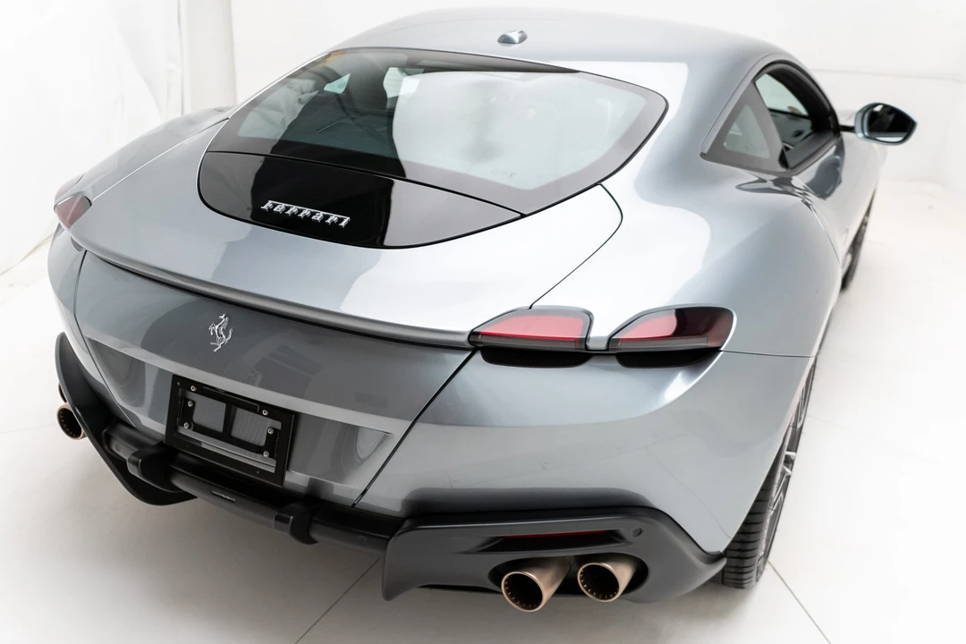 2021 Ferrari Roma - Image 24 of 31