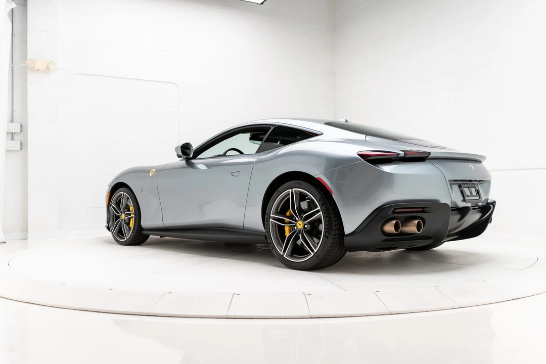 2021 Ferrari Roma - Image 7 of 31