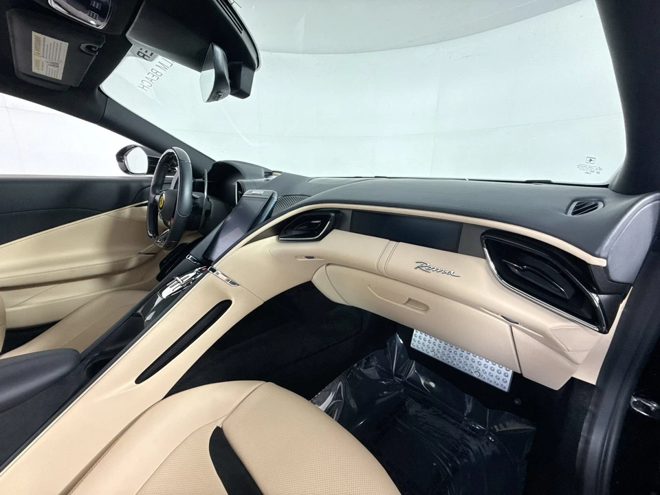 2021 Ferrari Roma - Image 26 of 31