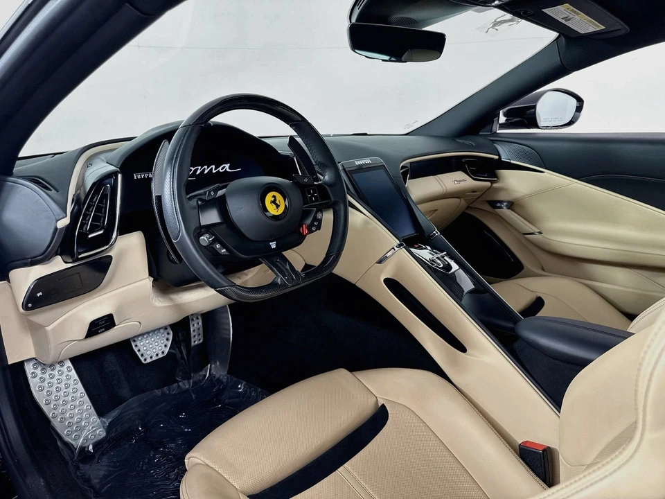 2021 Ferrari Roma - Image 20 of 31