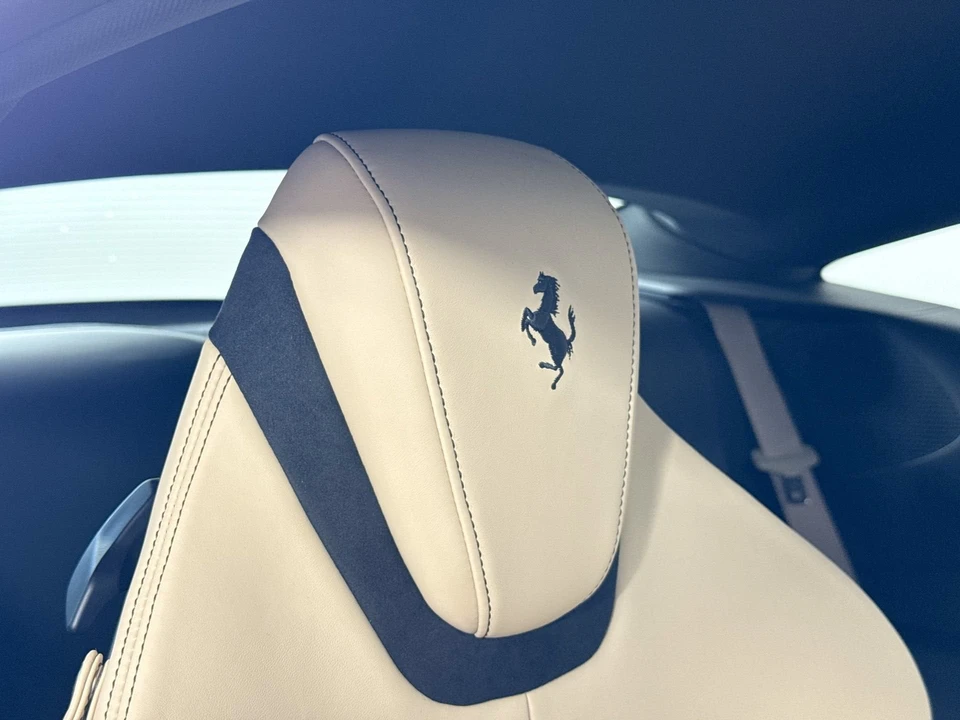 2021 Ferrari Roma - Image 25 of 31