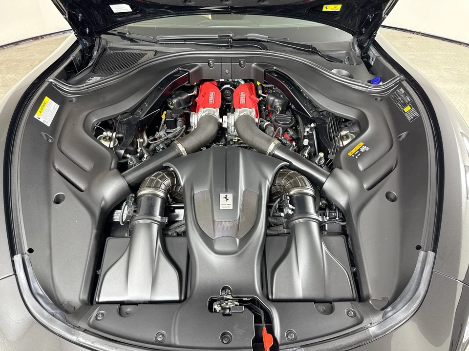 2021 Ferrari Roma - Image 21 of 31