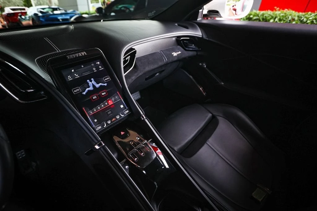 2021 Ferrari Roma - Image 31 of 31