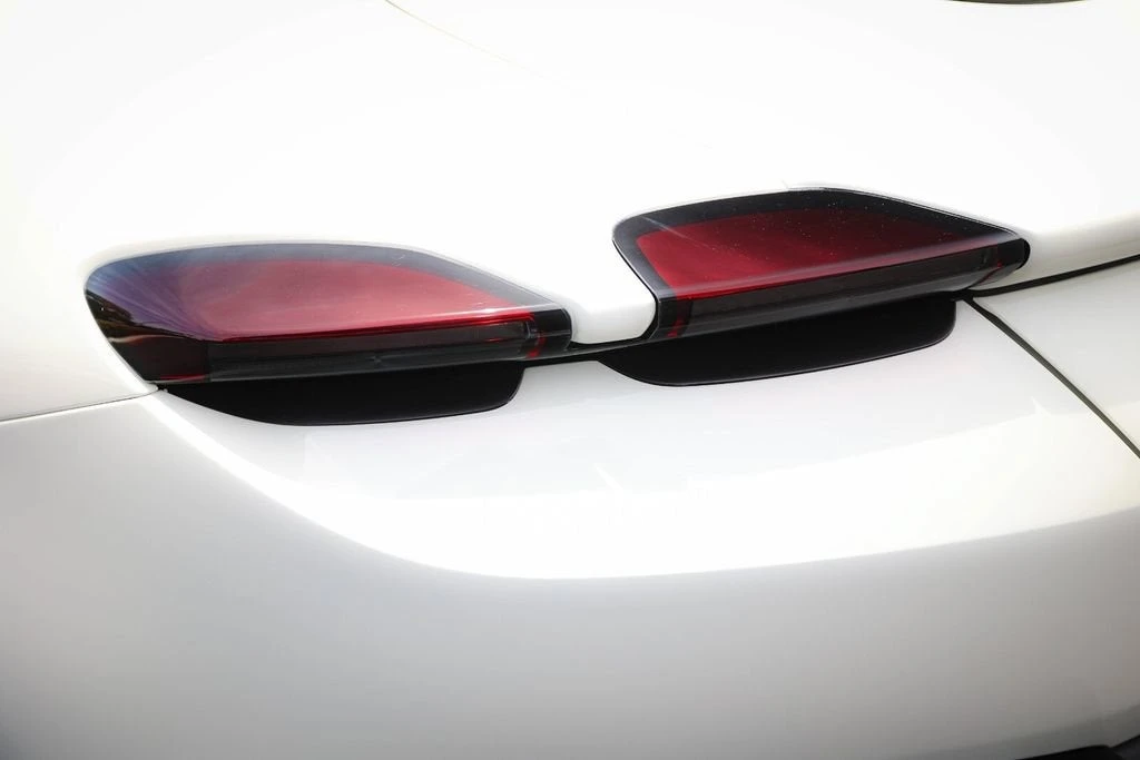 2021 Ferrari Roma - Image 18 of 31