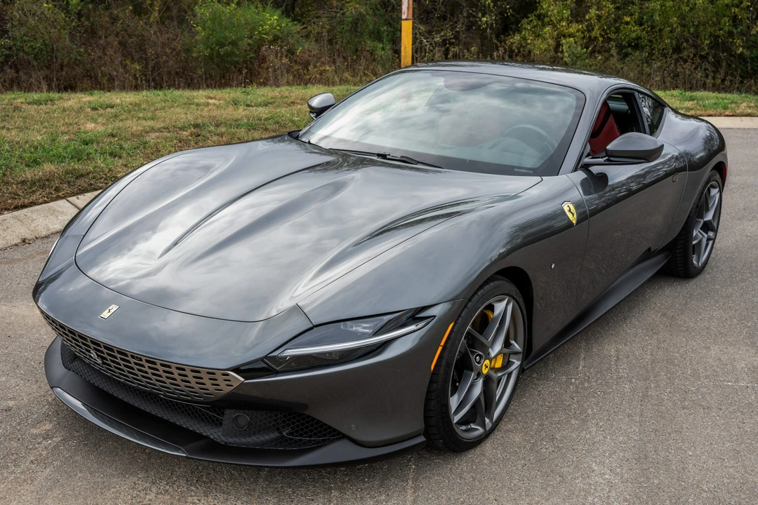 2021 Ferrari Roma - Image 2 of 31