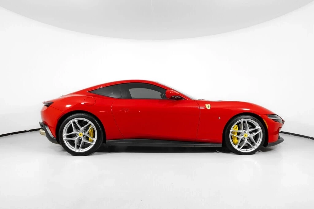 2021 Ferrari Roma - Image 10 of 21