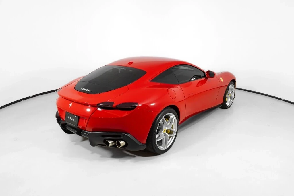 2021 Ferrari Roma - Image 9 of 21