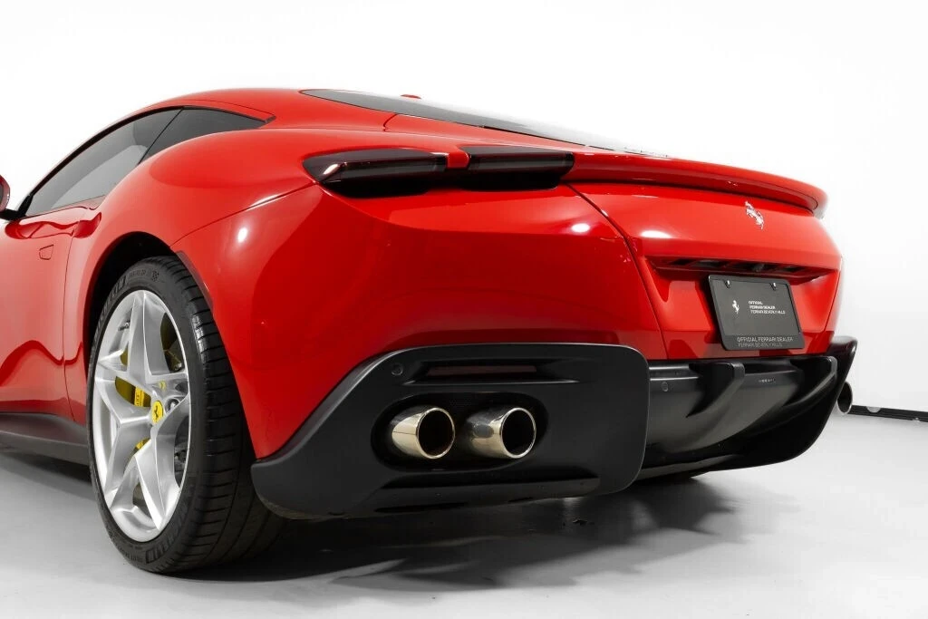 2021 Ferrari Roma - Image 19 of 21