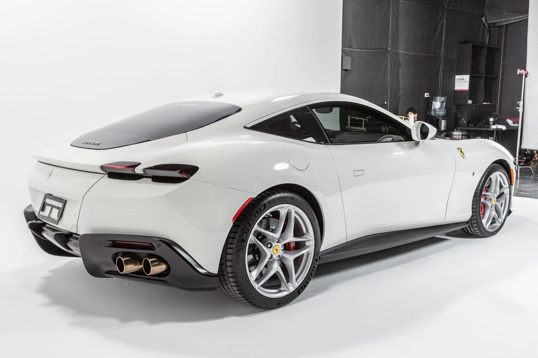 2021 Ferrari Roma - Image 9 of 31