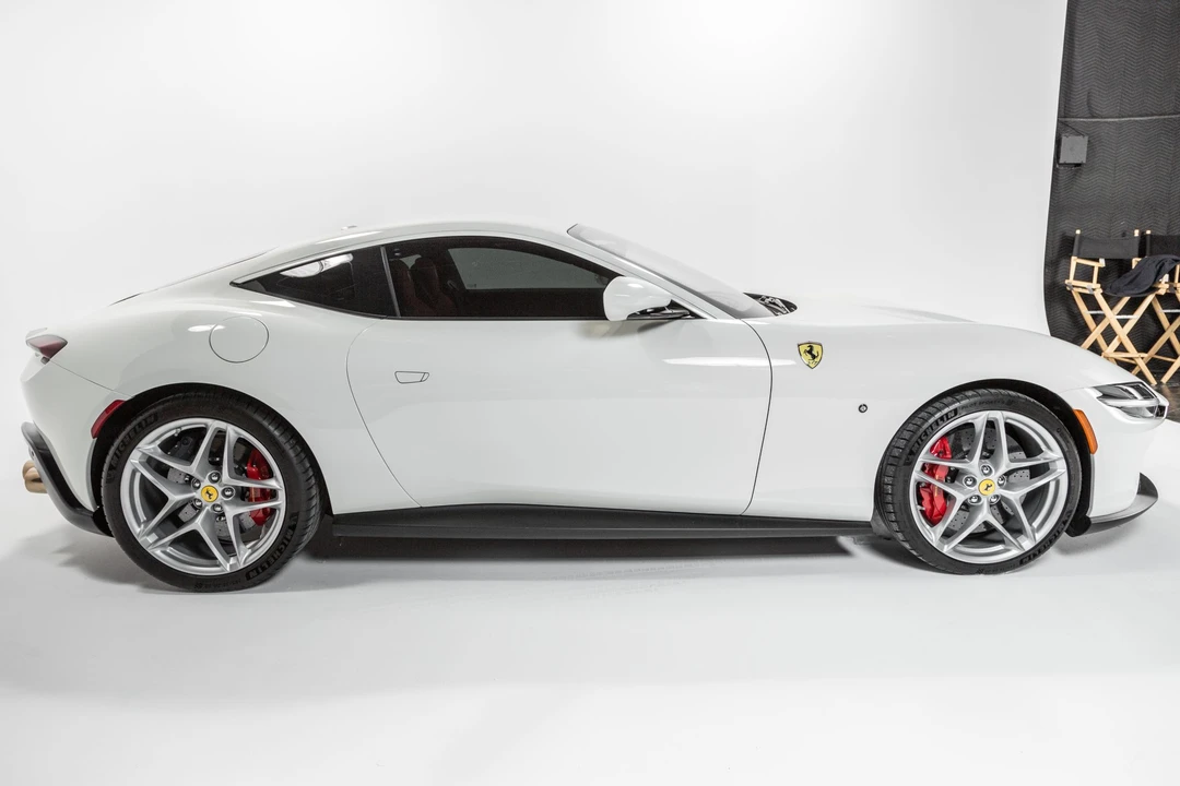 2021 Ferrari Roma - Image 8 of 31