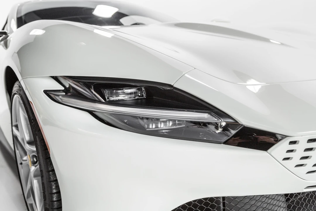 2021 Ferrari Roma - Image 29 of 31