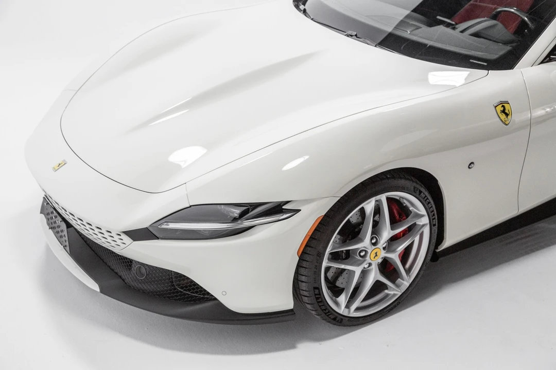2021 Ferrari Roma - Image 15 of 31