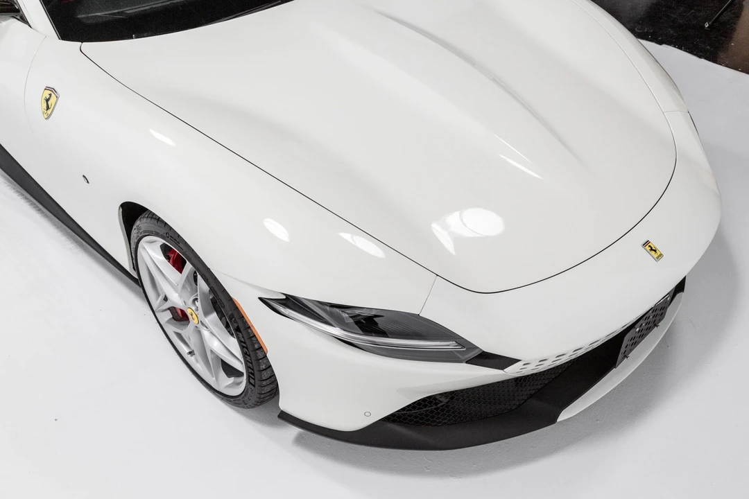 2021 Ferrari Roma - Image 27 of 31
