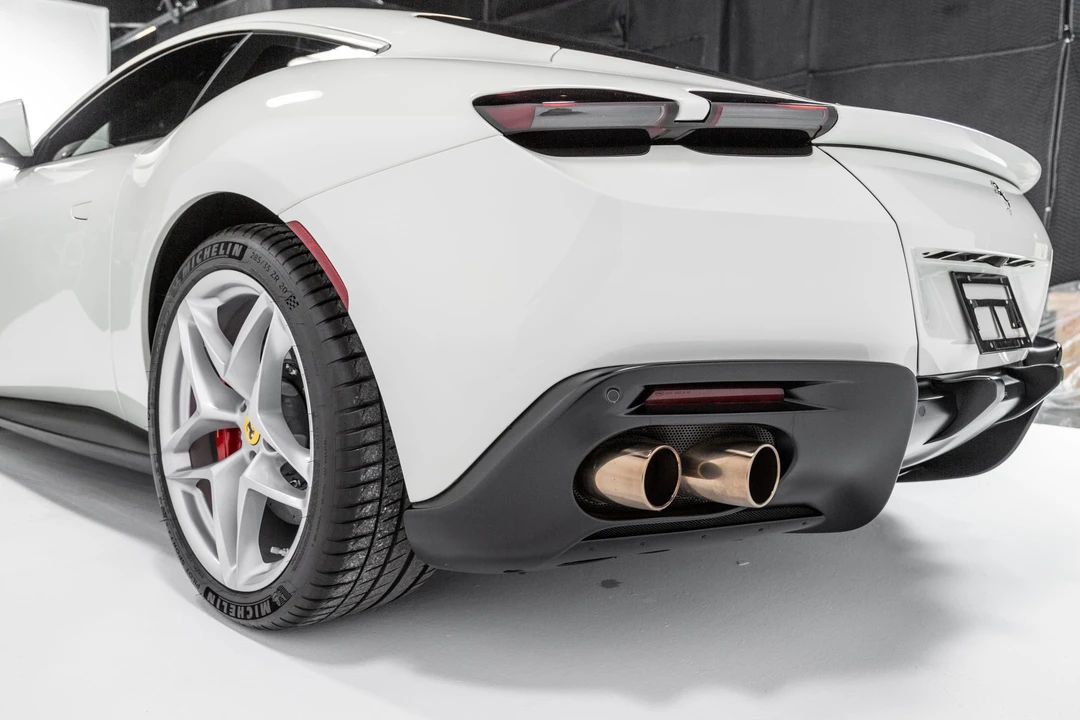 2021 Ferrari Roma - Image 18 of 31