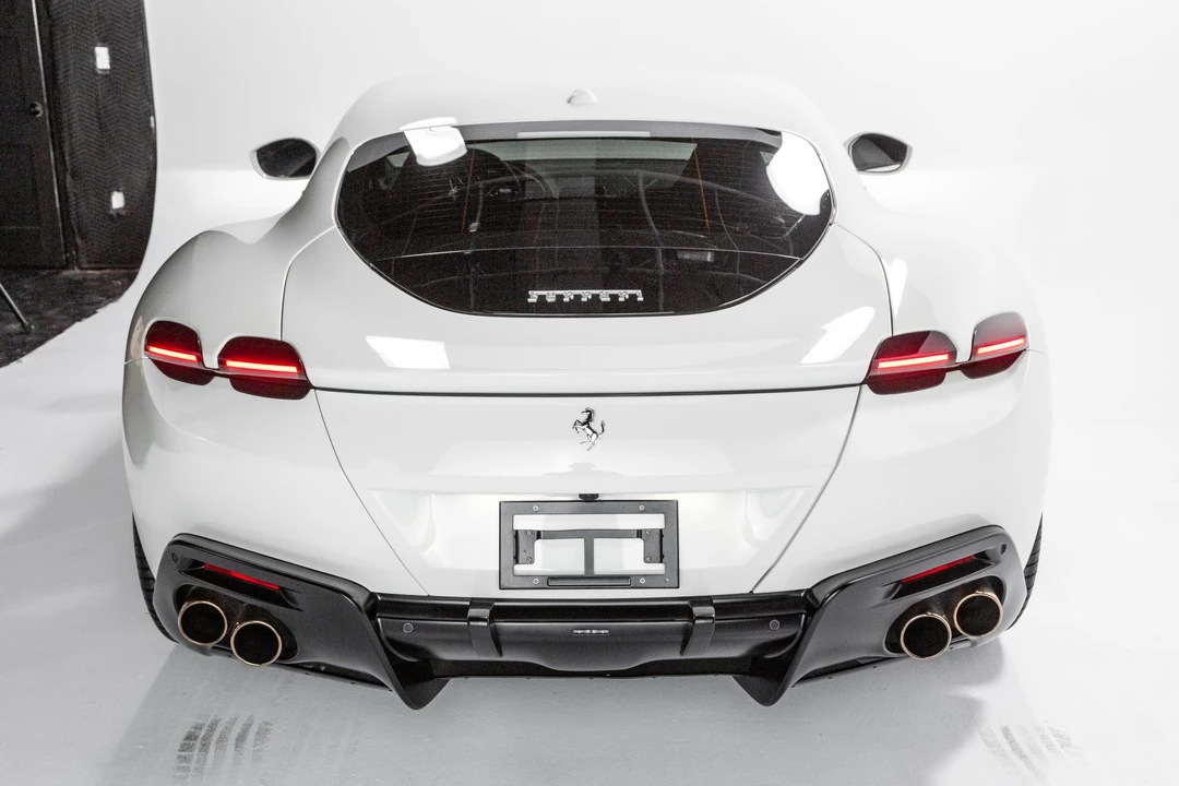2021 Ferrari Roma - Image 12 of 31