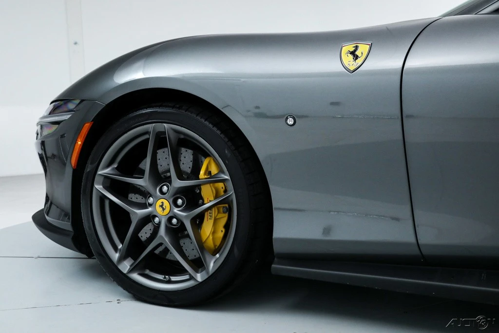2021 Ferrari Roma - Image 15 of 21