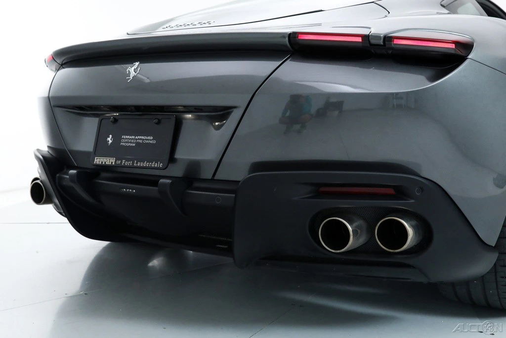 2021 Ferrari Roma - Image 17 of 21