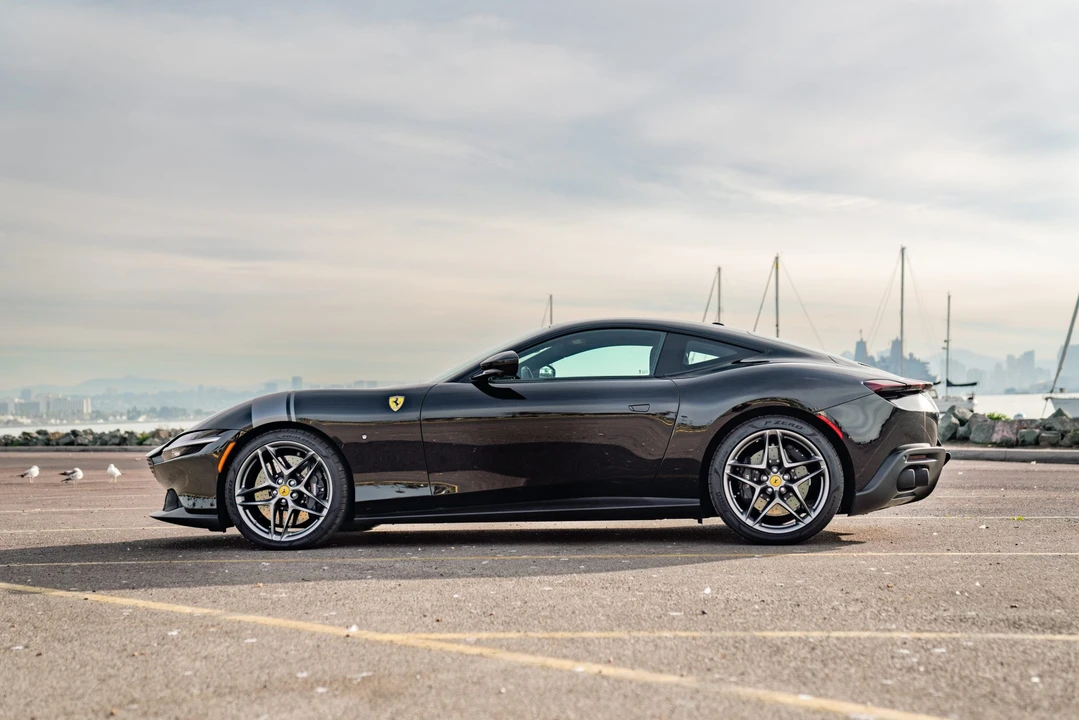 2021 Ferrari Roma - Image 6 of 31