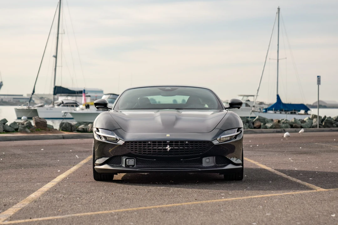 2021 Ferrari Roma - Image 21 of 31