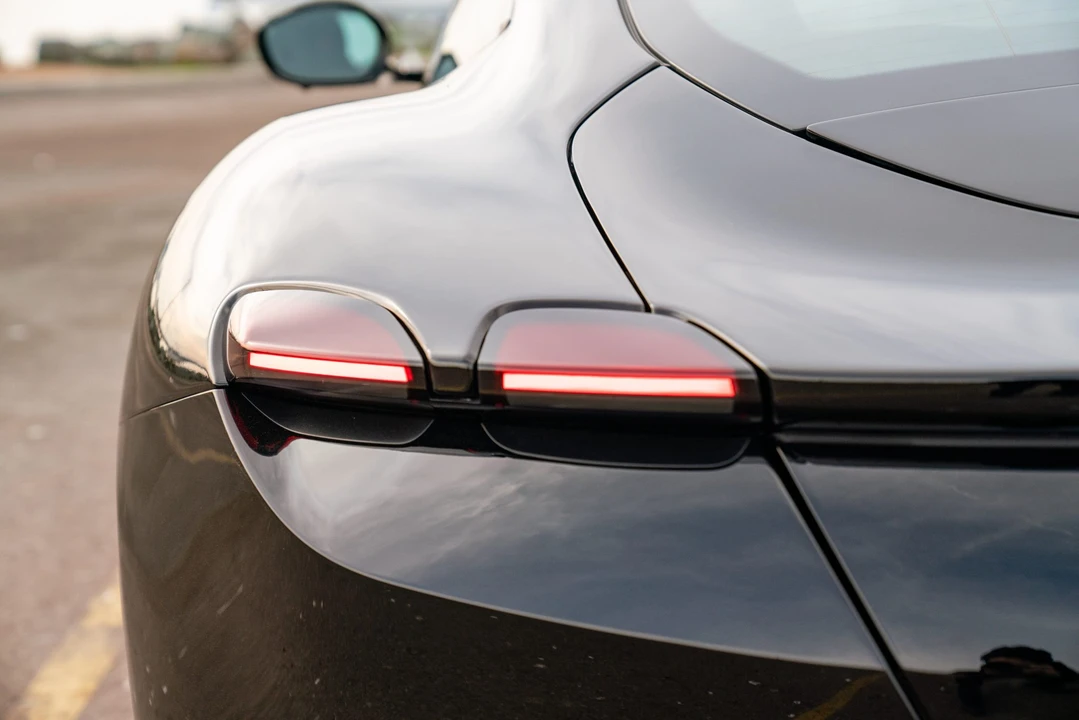 2021 Ferrari Roma - Image 30 of 31