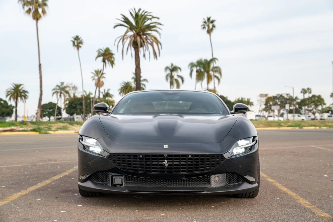 2021 Ferrari Roma - Image 24 of 31