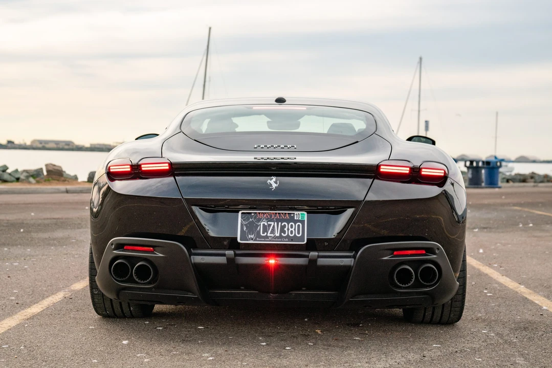 2021 Ferrari Roma - Image 13 of 31