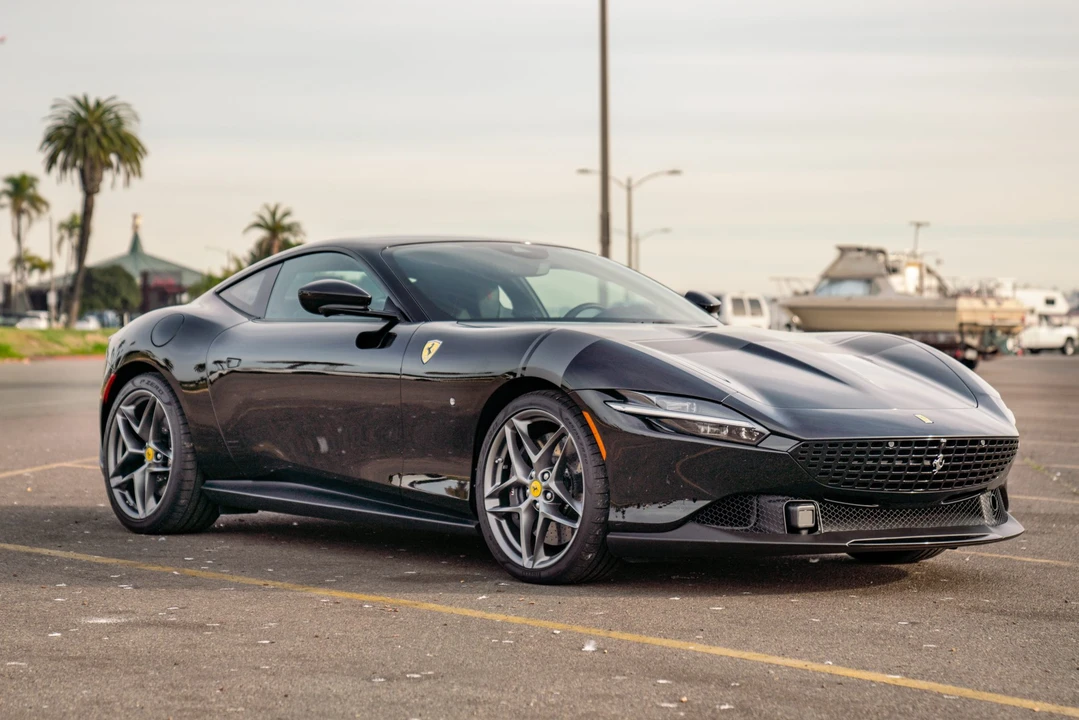 2021 Ferrari Roma - Image 20 of 31