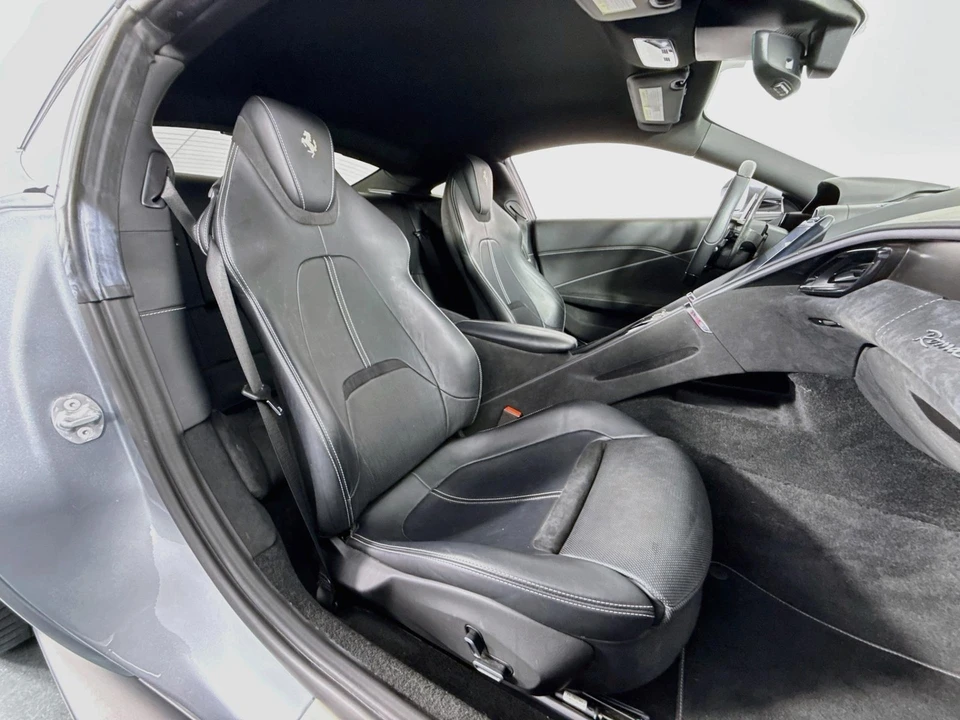 2021 Ferrari Roma - Image 28 of 31