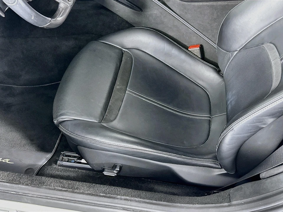 2021 Ferrari Roma - Image 21 of 31