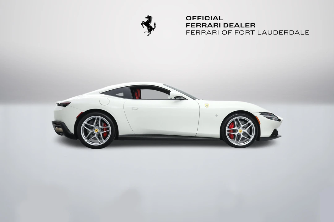 2021 Ferrari Roma - Image 10 of 31