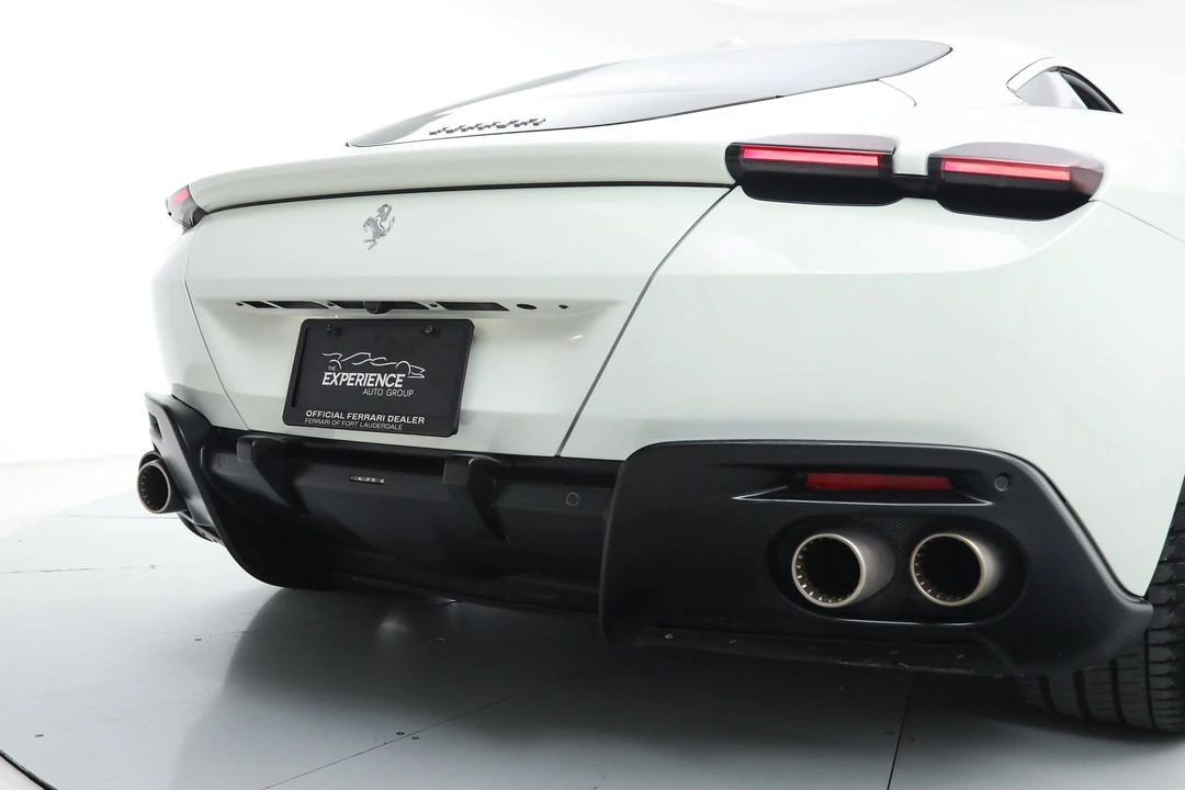 2021 Ferrari Roma - Image 18 of 31