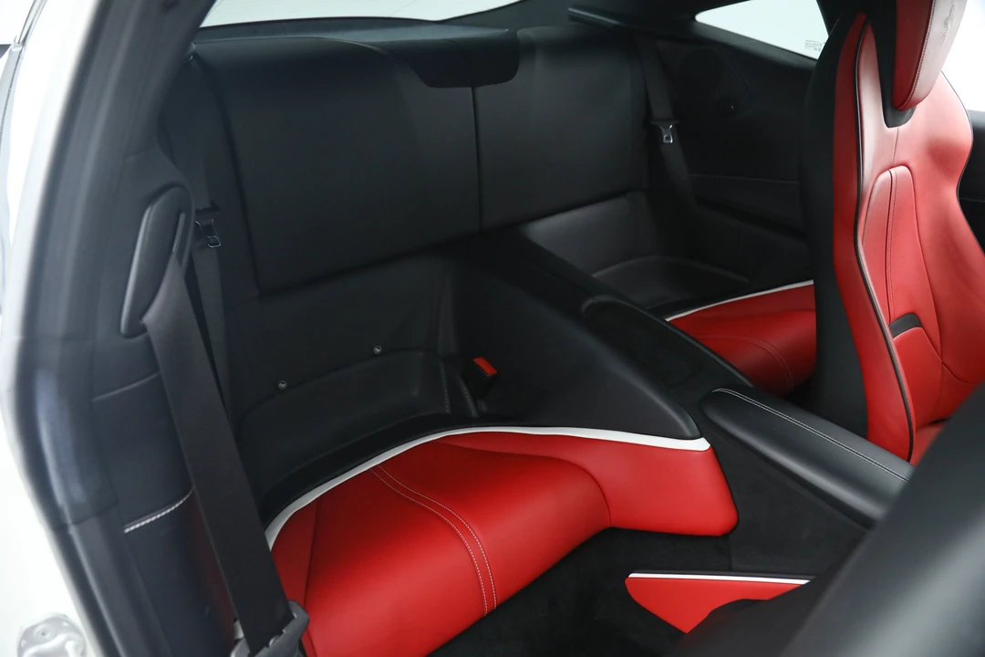 2021 Ferrari Roma - Image 23 of 31