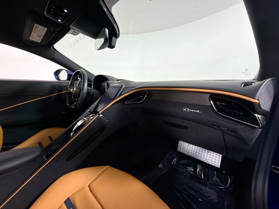 2021 Ferrari Roma - Image 25 of 30