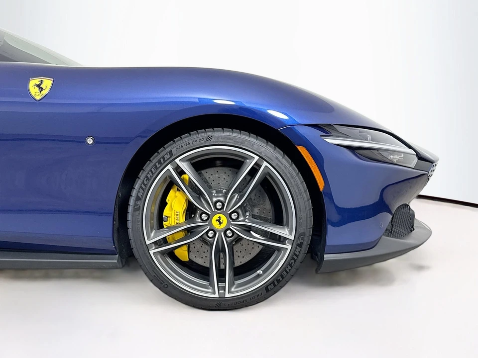 2021 Ferrari Roma - Image 27 of 30