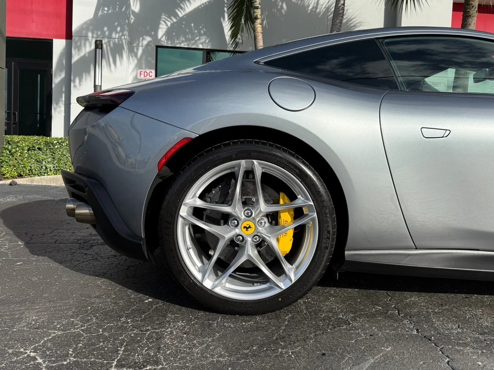 2021 Ferrari Roma - Image 4 of 21
